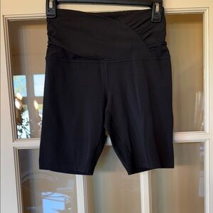lululemon athletica Black Women Shorts size 6